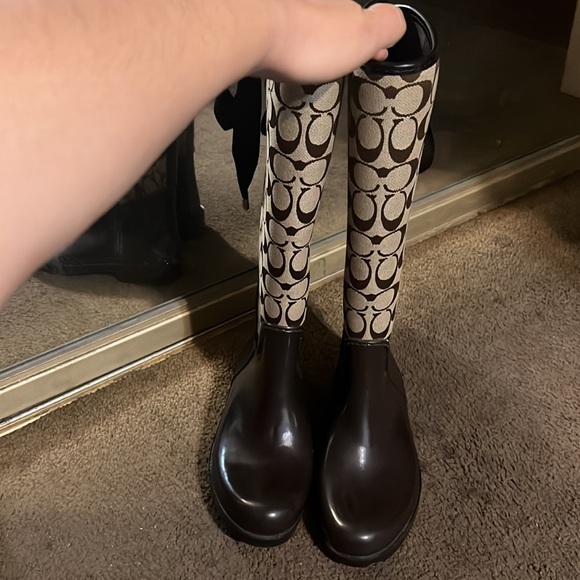 Women’s coach rain boots - Picture 3 of 8